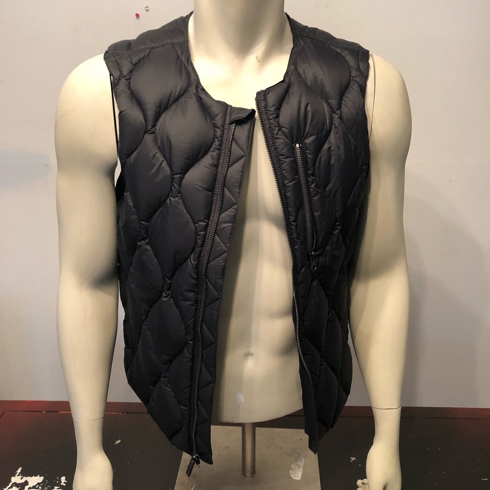Holden light bubble vest